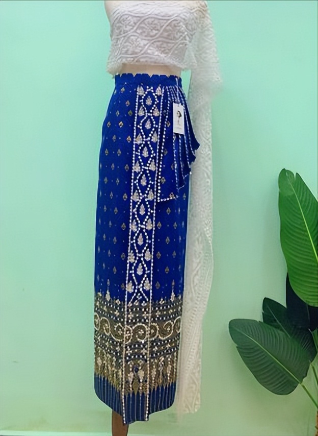 泰国服饰的从古至今的变化,泰国传统服饰和中国传统服饰