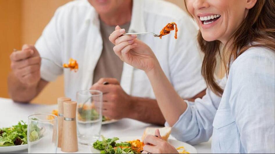 坚持不吃晚饭的人，最后会怎样？除了变瘦，还有4个后果在等着