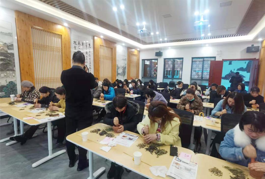 女朋友需要过的节日清单,每个女生过节一定要准备什么