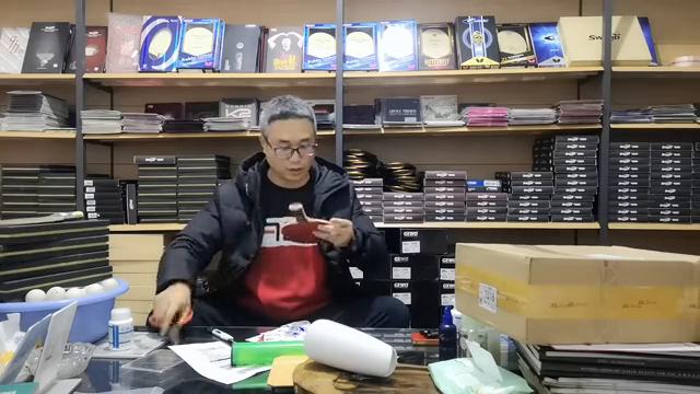 横板一面长胶一面用正胶好吗,横板两面是正胶可以比赛吗