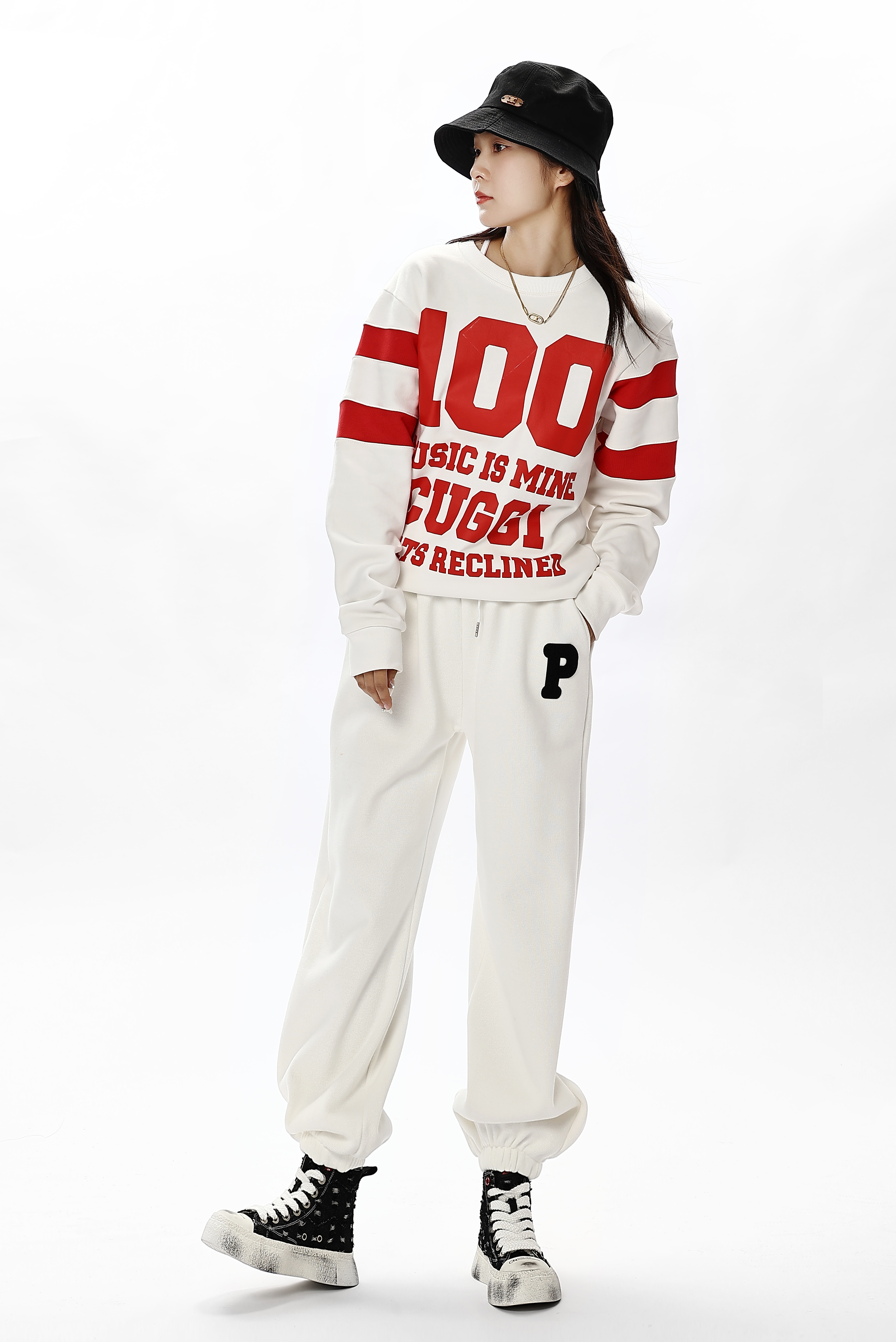 现在为什么这么多人喜欢穿帆布鞋,为什么现在很少有人穿帆布鞋