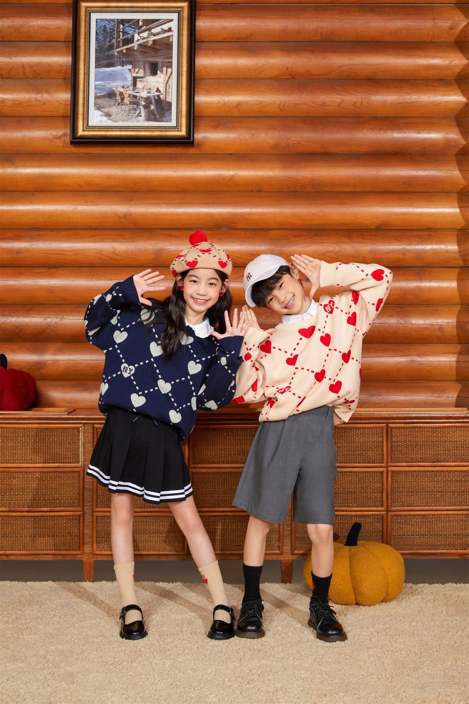 mlb女童装潮款高级感,潮流色彩拼图解锁潮童秋冬密码