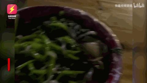 年轻人吃路边摊时遇到老板跑路,男子吃路边摊老板跑路后续