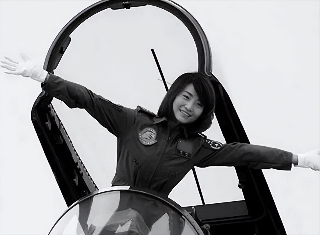 首位牺牲的歼10女飞行员,歼10首位牺牲女飞行员