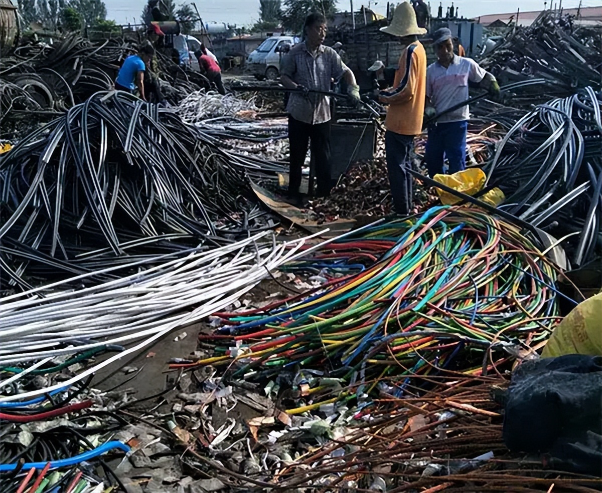 小本生意创业和打工哪个好,做什么小本生意能月入3000