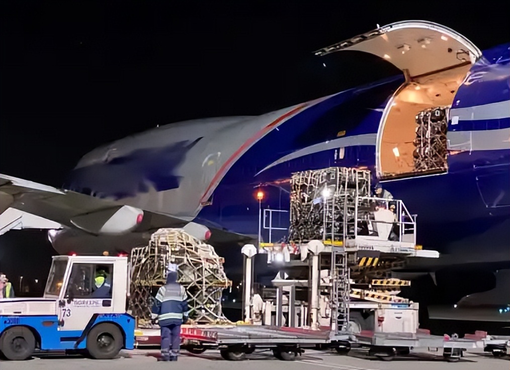 乌克兰悲剧从根上警醒中国，我们再次深刻认识到毛主席的伟大格局