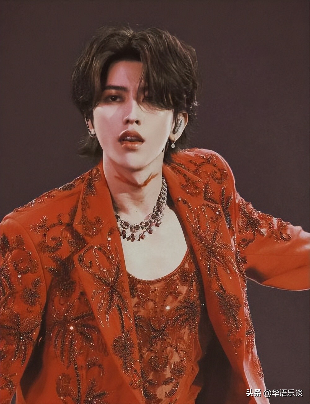 邓紫棋周杰伦一起发专辑,周杰伦邓紫棋演唱会高清版