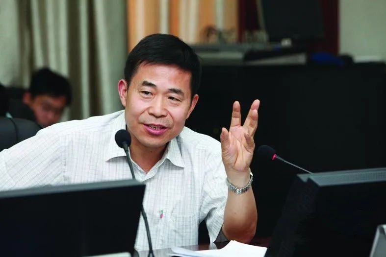 刘万玲：向大家推荐一本理论与实践融合创新的新书《四资运作》