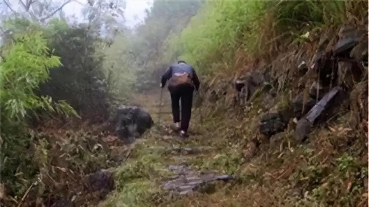 湖南深山老人墓,湖南大山深处活死人墓