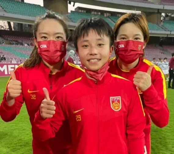 女足张琳艳小视频,女足小将张琳艳