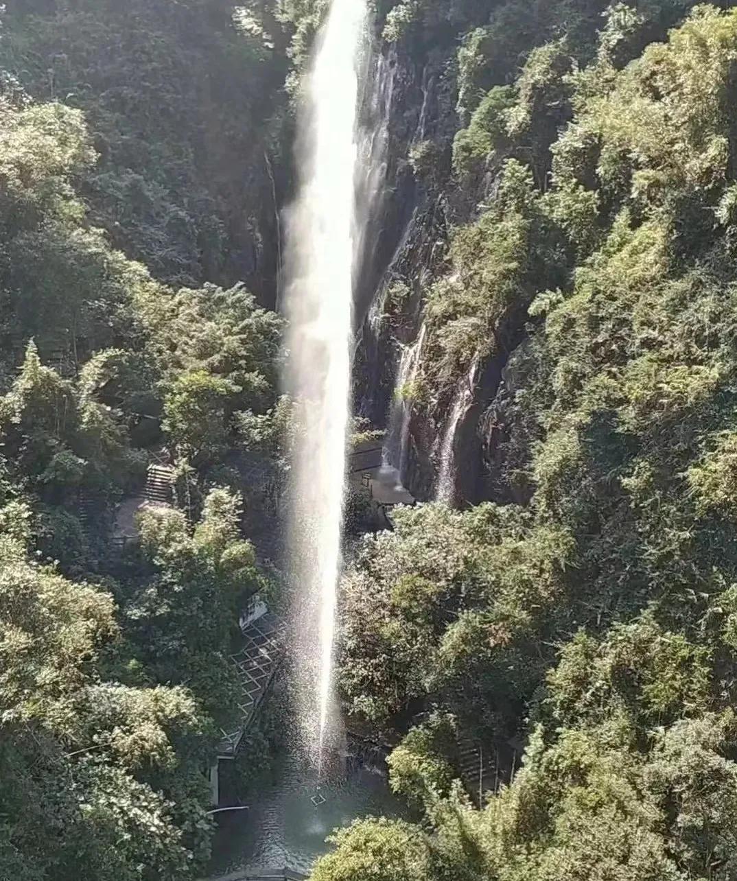 四会奇石河景区的银龙大瀑布,肇庆出发2-3天短途旅游推荐