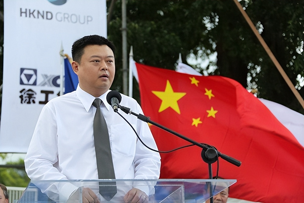 最顶级骗术，洗浴马仔靠首富头衔割韭菜，坑15万人，骗国家280亿