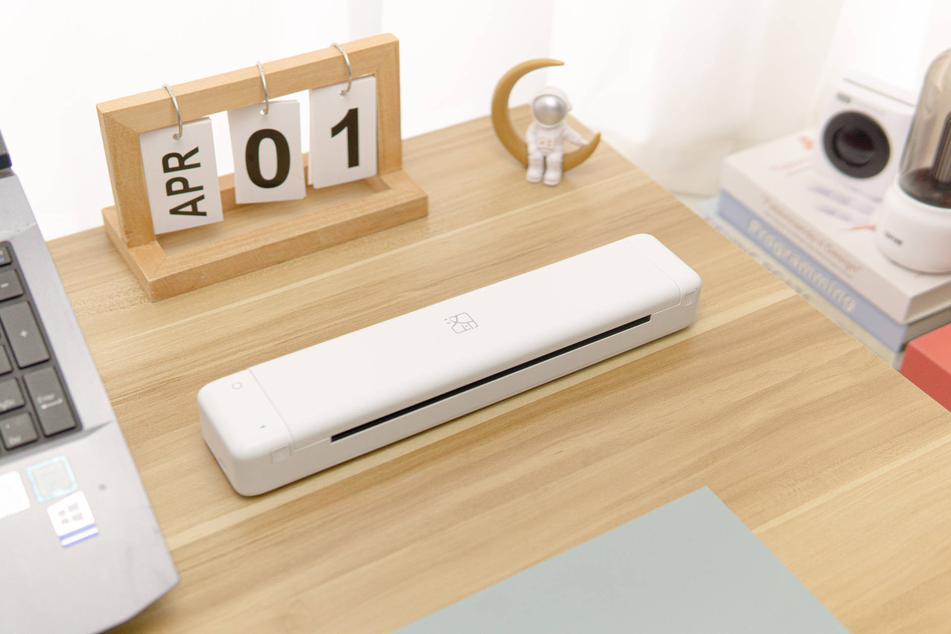 如何使用无墨迷你小型打印机,无需墨盒油纸就能打印的打印机