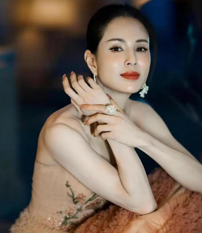 天龙八部的女主角旧版,天龙八部演员今昔对比