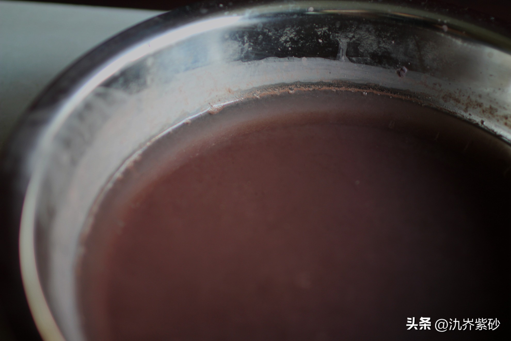 新手买紫砂壶买什么泥料比较靠谱,紫砂壶哪种泥料容易买到真的