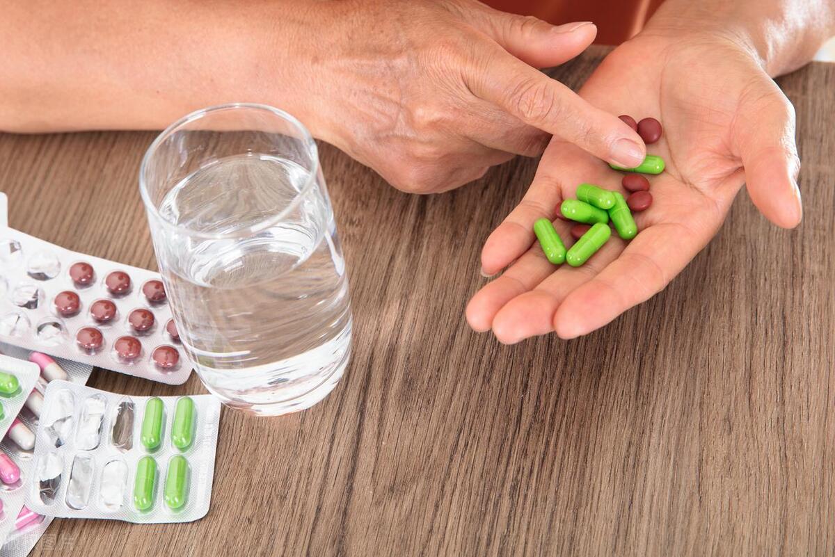 动不动就一身汗是体虚还是排毒,经常出一身汗是身体哪里出问题了