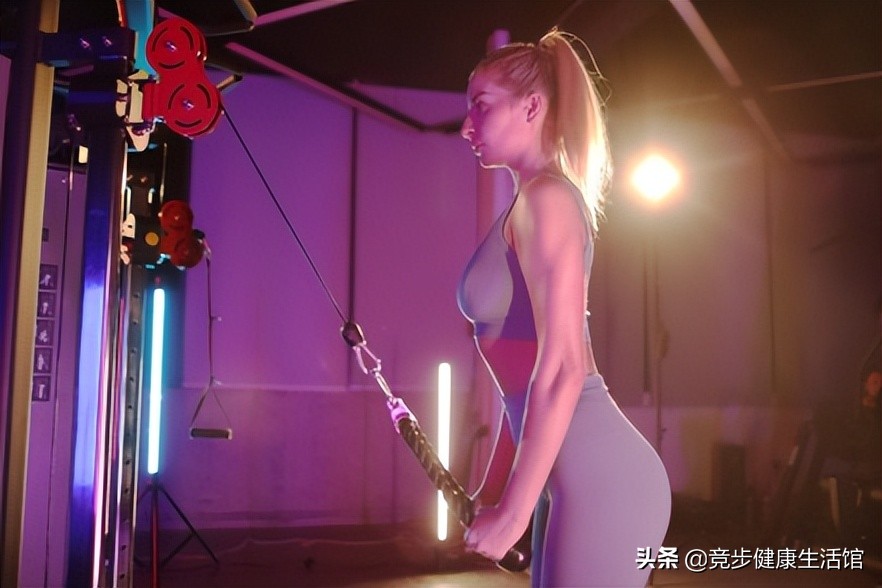 综合力量训练器怎么用,家用综合力量训练器械