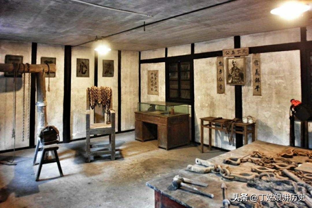 1950年，山东一管制犯被告知：你的代号是奥克斯，中央领导要见你