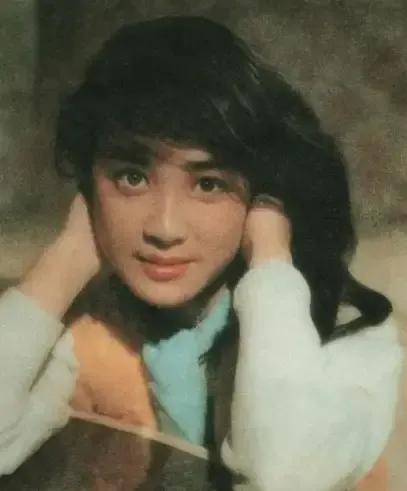 因吸毒入狱的“最美妲己”，她的故事远比你想象的更毁三观