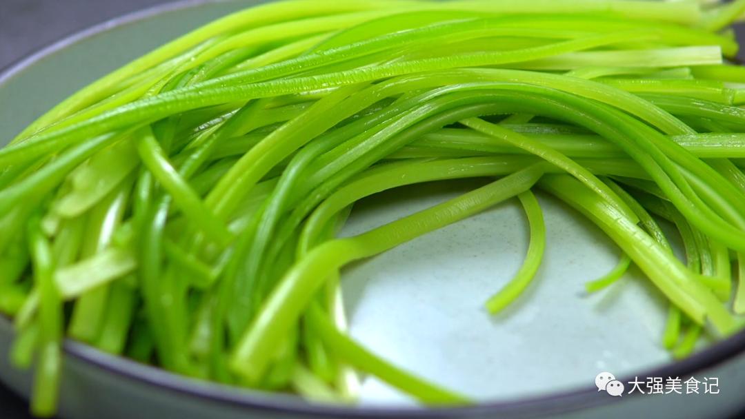 三种带青霉素的菜建议中老年人吃,提升免疫力这4种菜要多吃