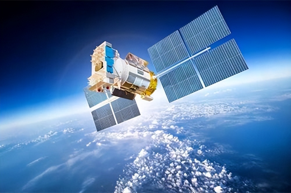 哈勃望远镜134亿光年外的星系,哈勃望远镜能看到134亿光年外星系