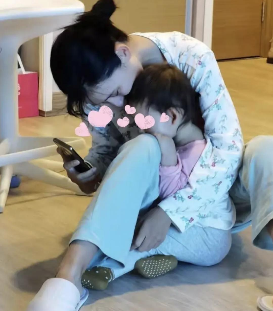 热依扎是单亲妈妈吗,热依扎演妈妈