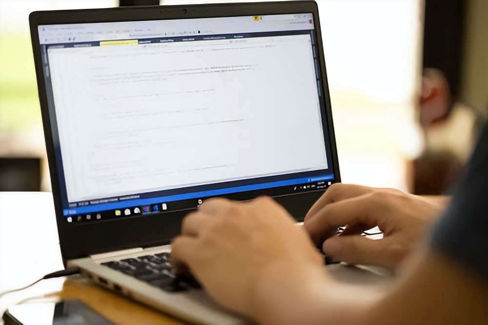 鍓嶇鐨刯avascript璺焜ava鏈夊暐鍖哄埆,javapythonweb鍓嶇鍝釜閫傚悎鏂版墜