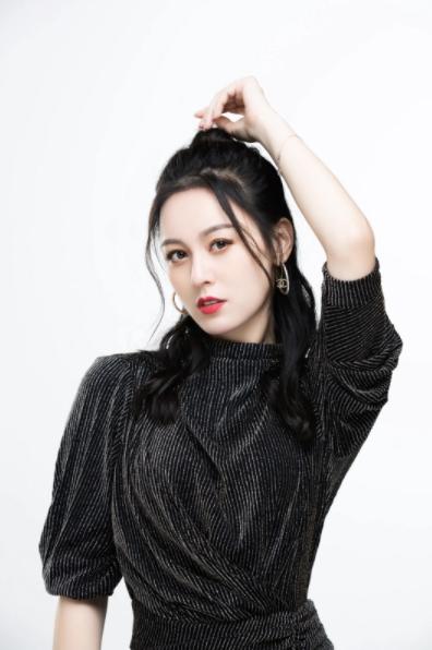 网红收入最高的前十名学历排行,为什么学历不高的网红月入10万