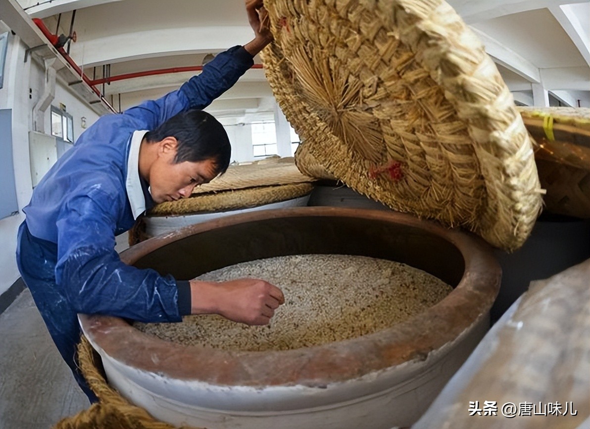 白酒出酒多少度口感最佳,白酒正常发酵几斤粮食出一斤酒