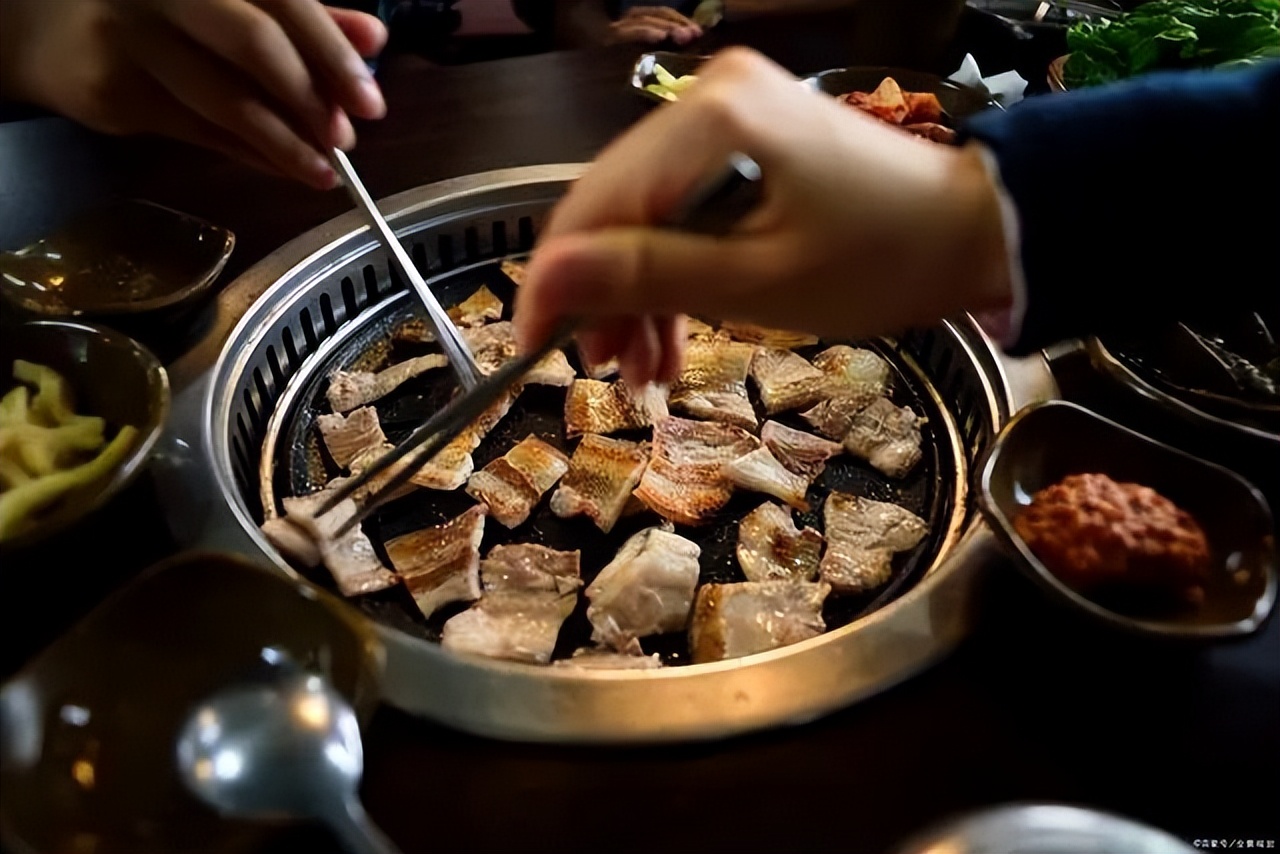 为什么很多人认为韩国是发达国家,为什么韩国人能富裕