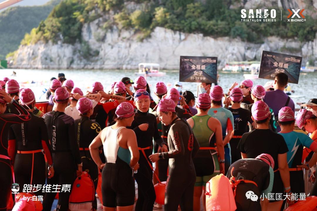 时隔四年，那个“不敢下水的姑娘”，金海湖首铁第四名站台