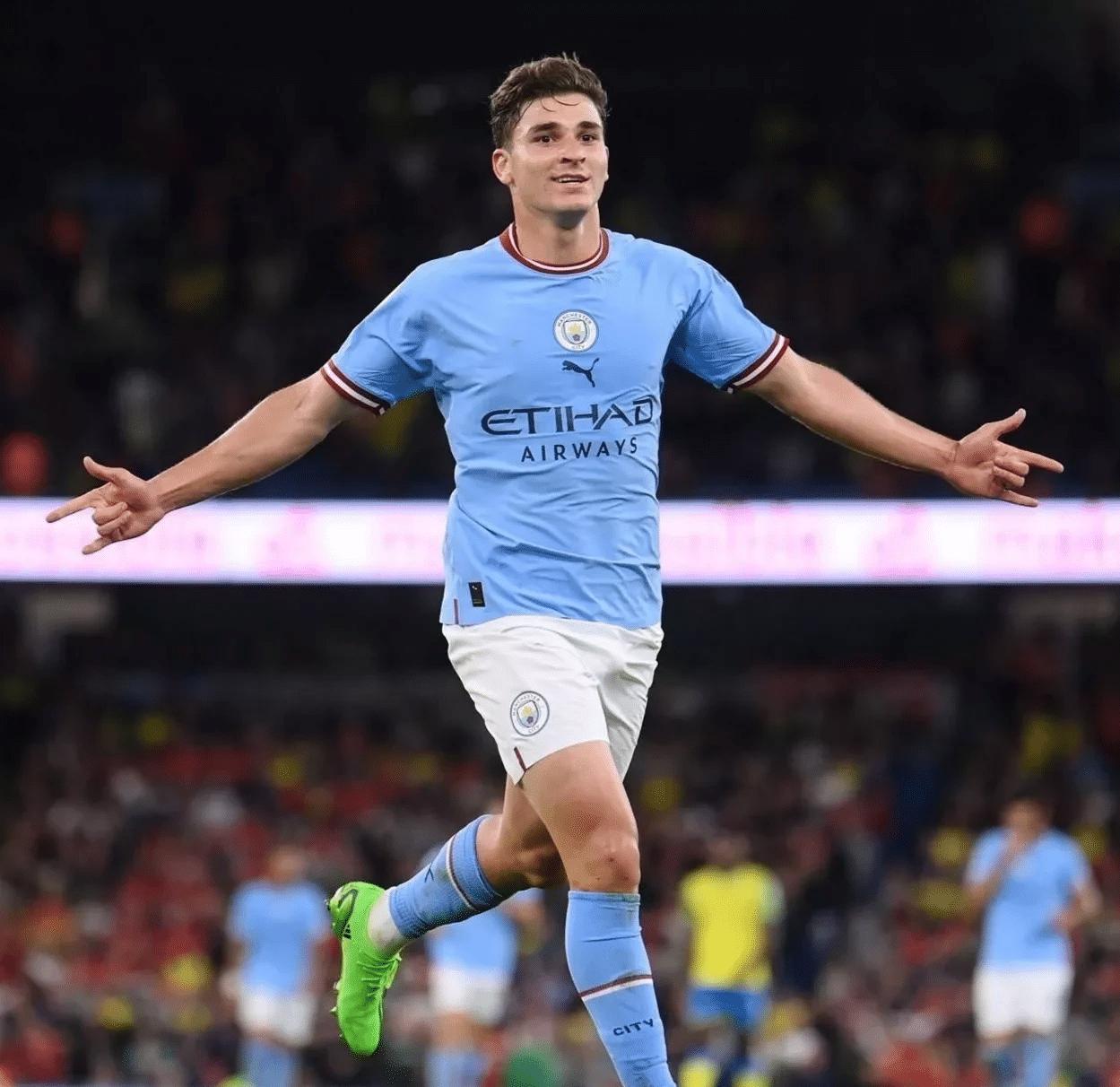 阿根廷球星之阿尔瓦雷斯，被球迷誉为“阿奎罗的接班人”