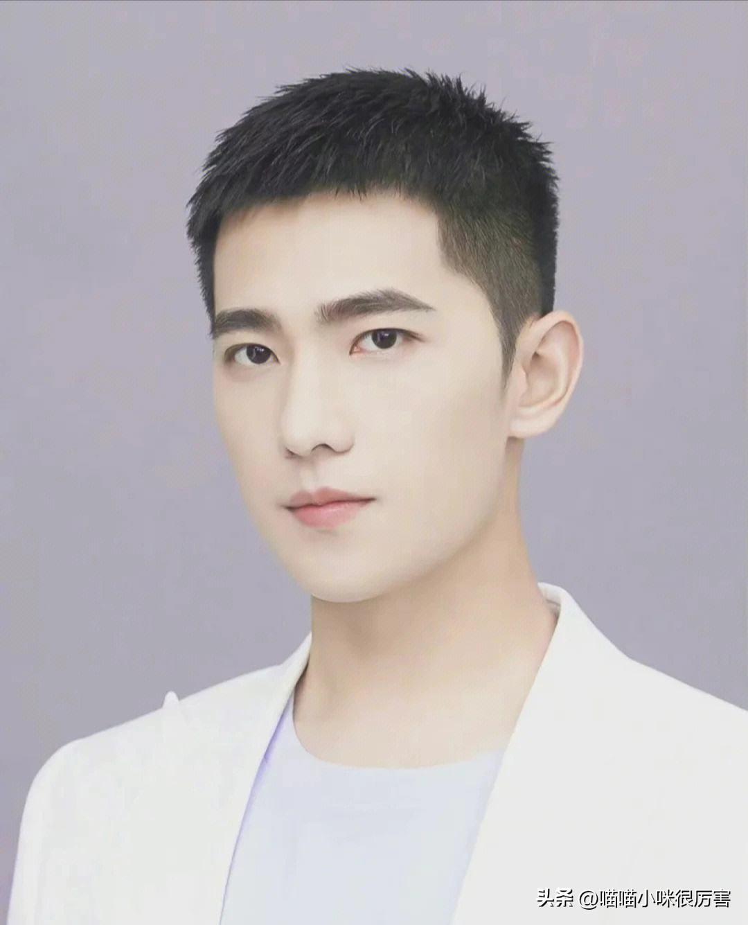 靠刘海撑起来的颜值,靠刘海撑起的颜值男生