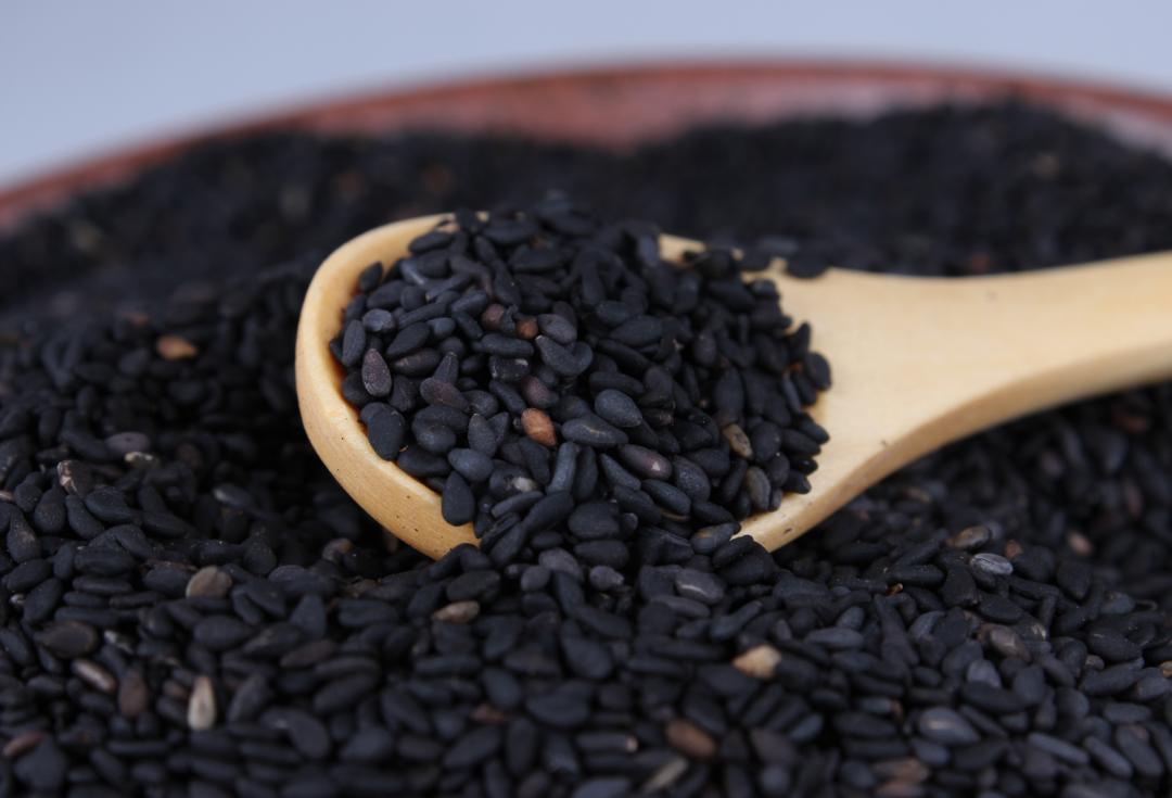 哪些食物可以有效治疗脱发掉发,脱发吃什么食物最好最有效果