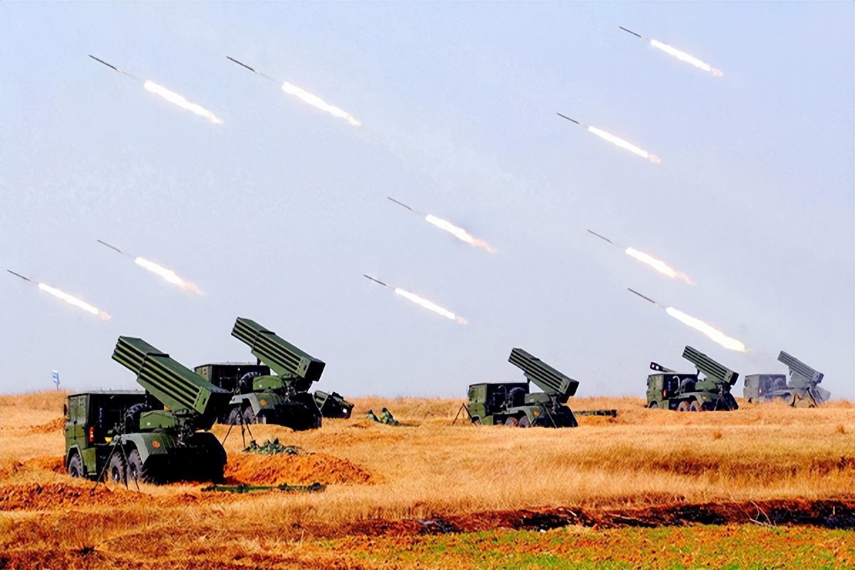 解放军一个炮兵团有多少门火炮,中国人民解放军各部队炮兵团装备