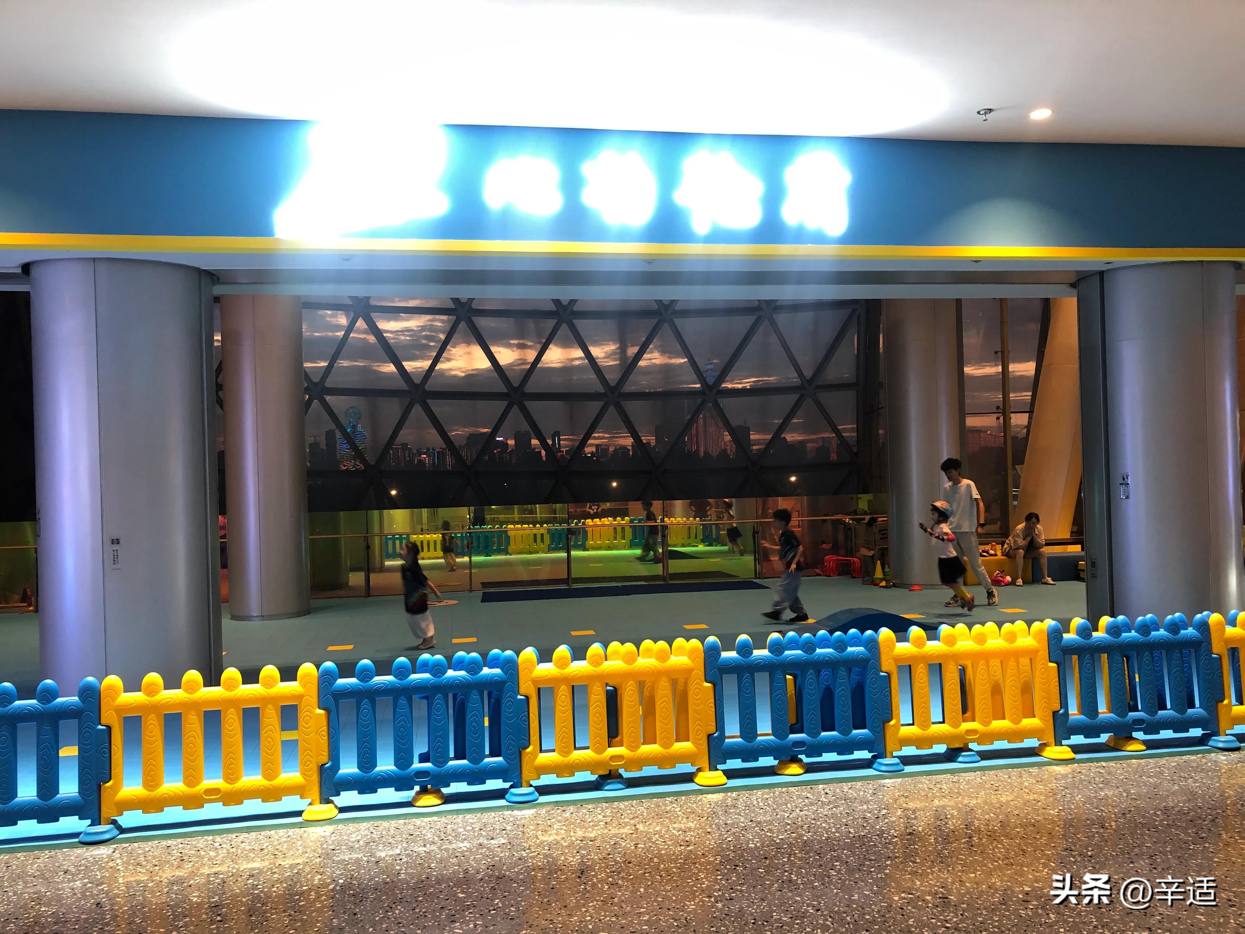 武昌绿地缤纷城总高度,武昌绿地缤纷城楼盘价格