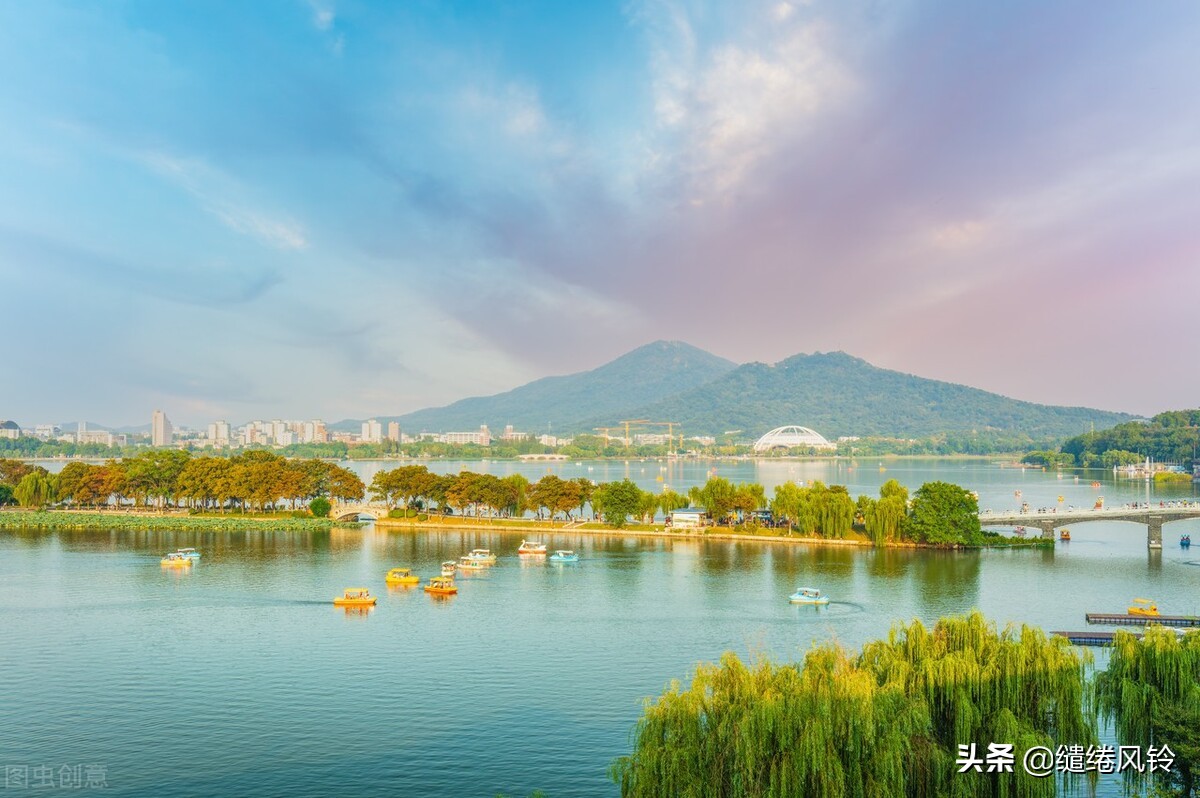 飘荡的涟漪,涟漪在空中飘