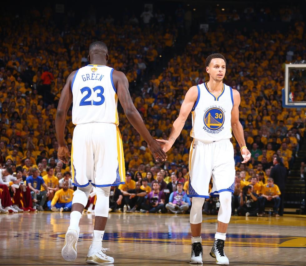 谁的队友更好？盘点詹姆斯、库里生涯最佳队友阵容，杜兰特上榜