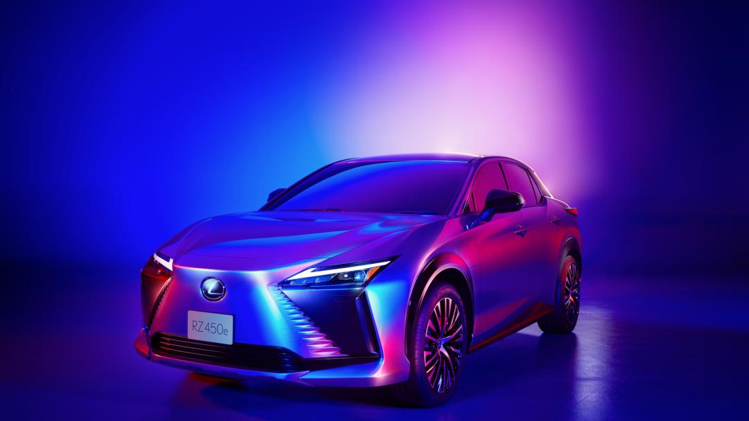 丰田纯电动汽车bz4x销量,丰田bz4x太阳能板一天能充多少电