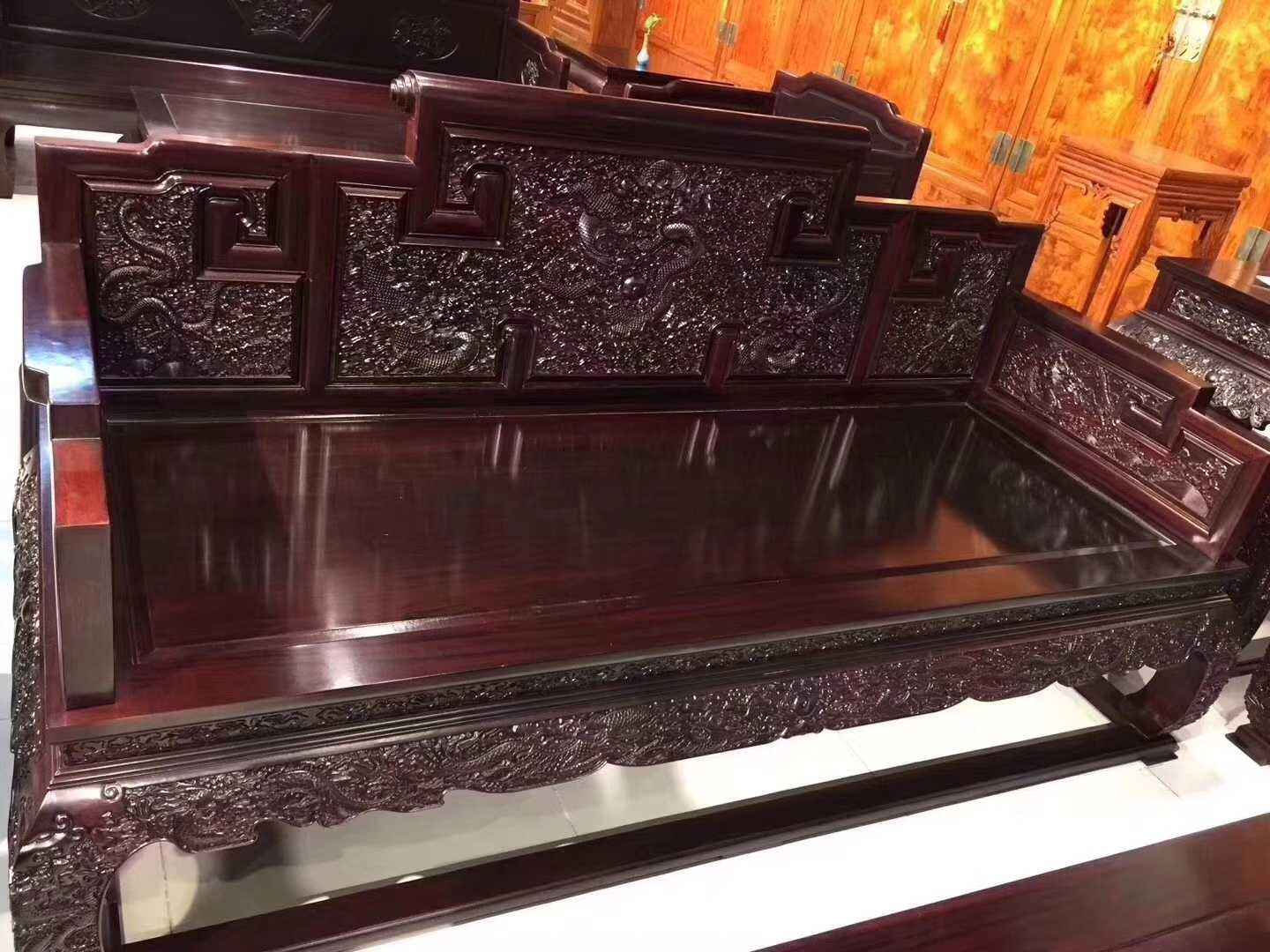 血檀和红木哪个好,血檀升级红木家具价格