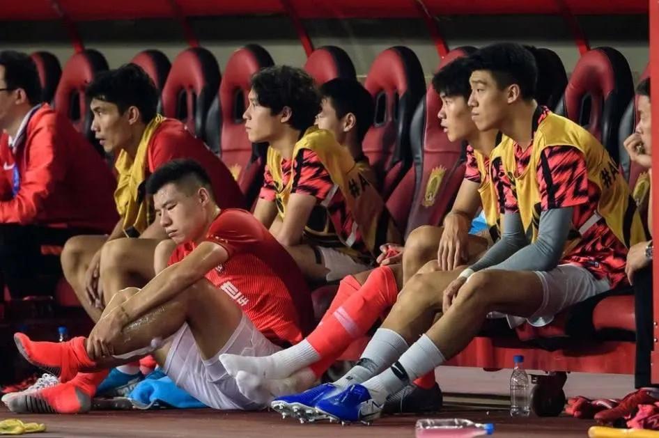 心田谭维维,足球心田