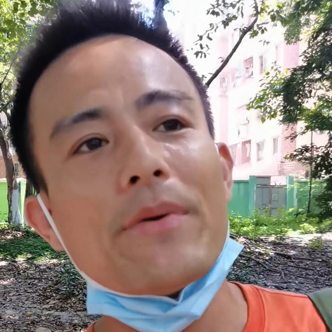 平车打边冚车哪个工资高,平车打边冚车容易学吗