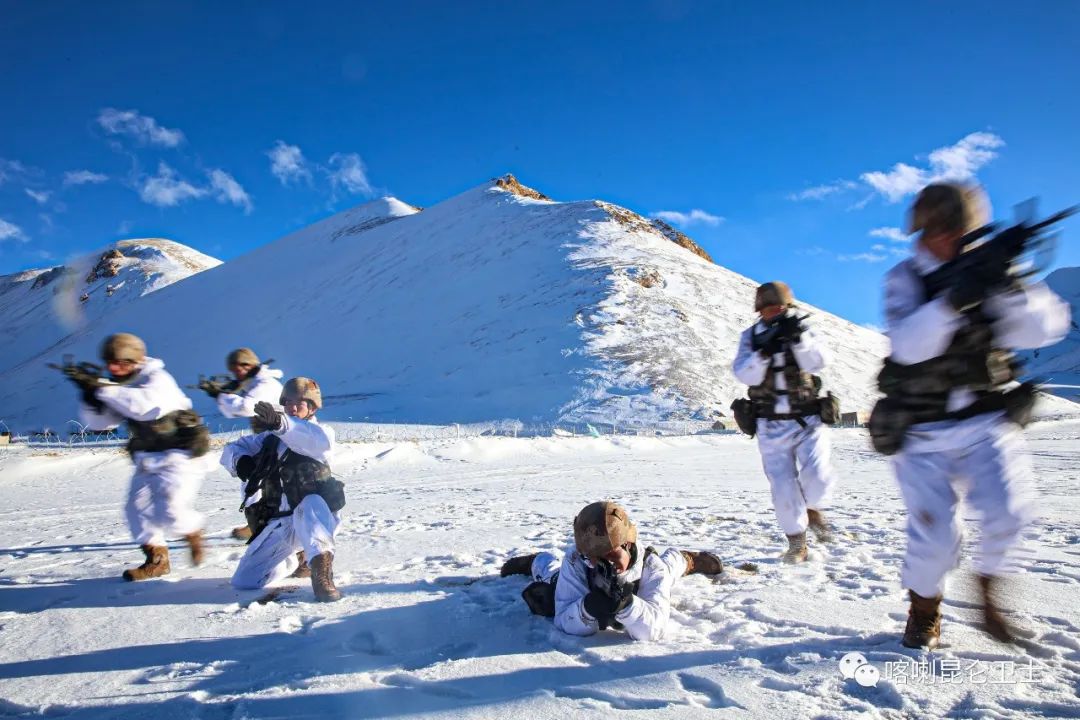 边疆兵记者,有请边防军人走上舞台