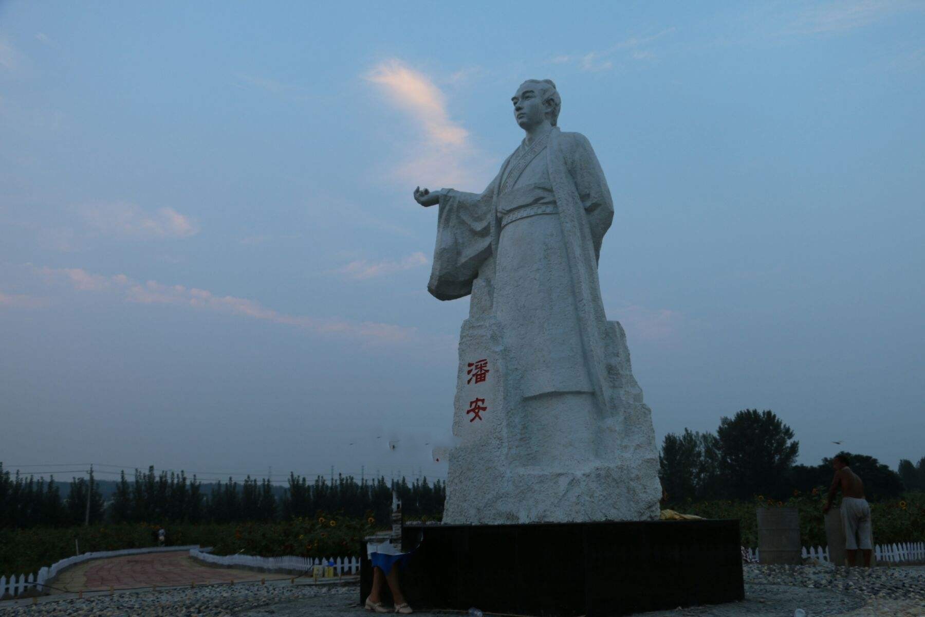 美丽与阳刚并存：揭秘中国历史上的十大绝版*男美**！