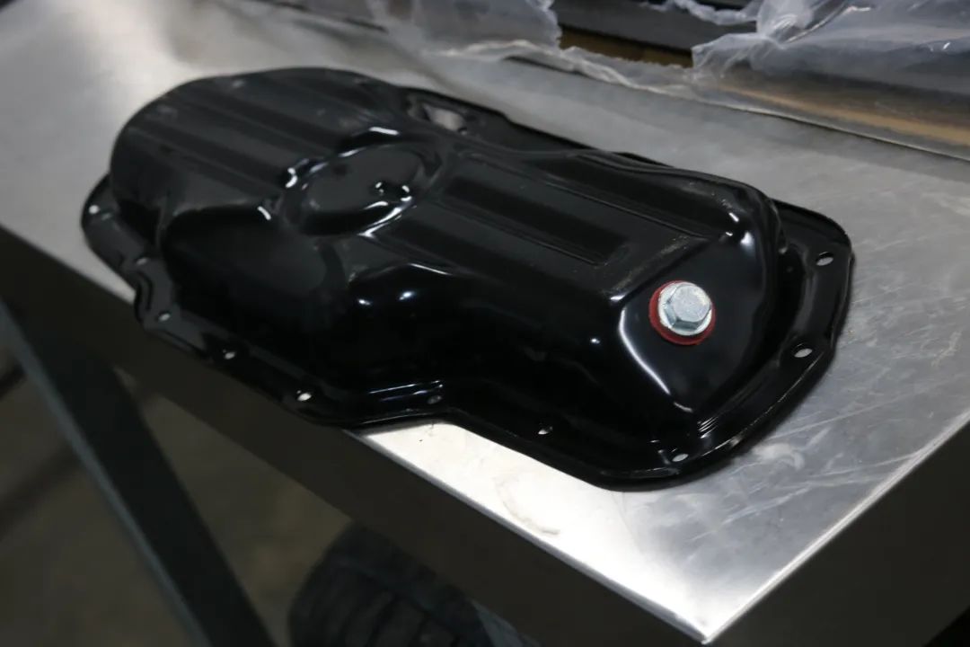 老爷子12代皇冠,12代丰田皇冠翻新改造全过程