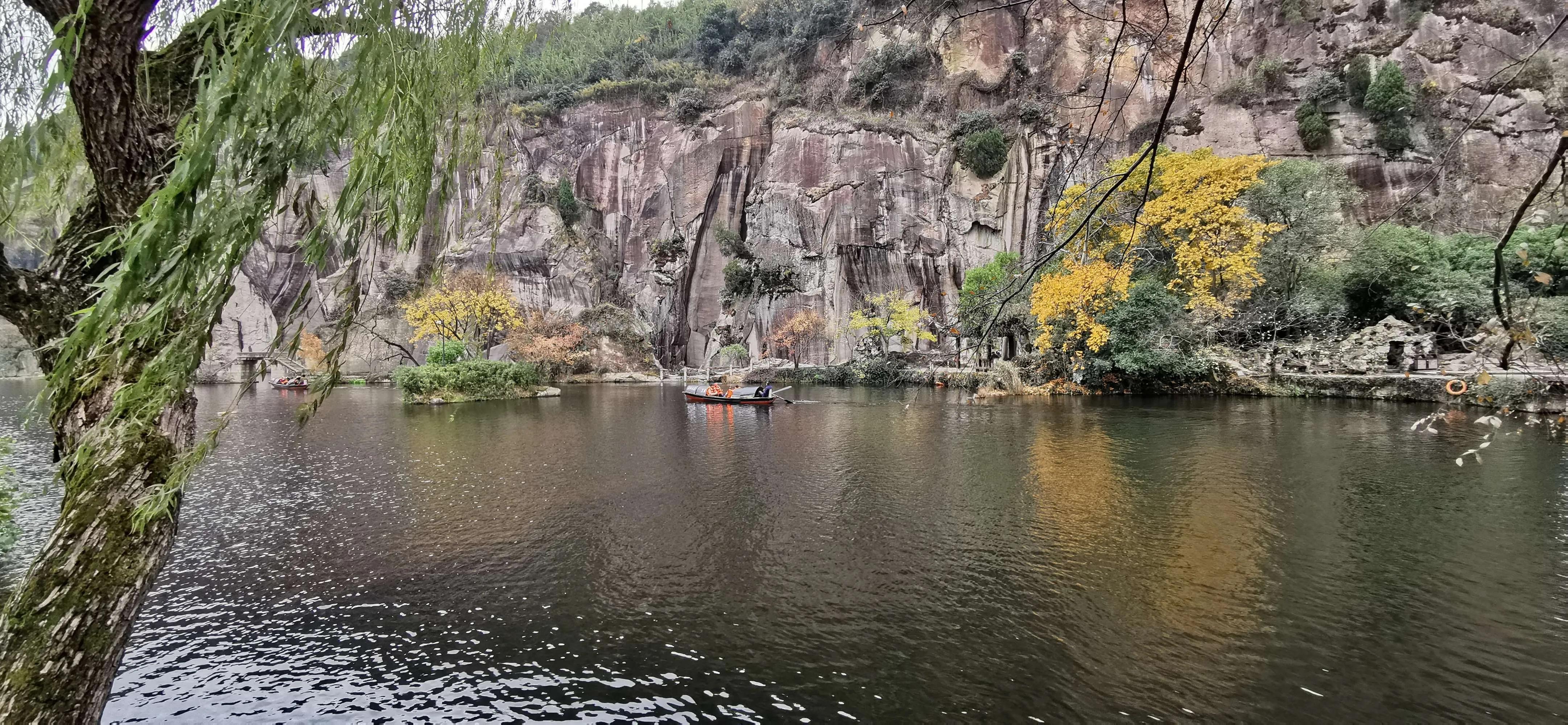 化腐朽为神奇的古诗词,绍兴古城东湖