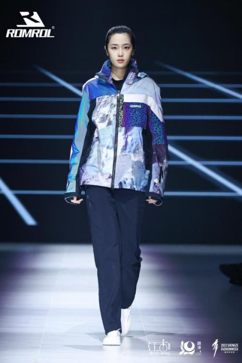 2023年新款时尚女装盐系气质,盛泽时尚女装