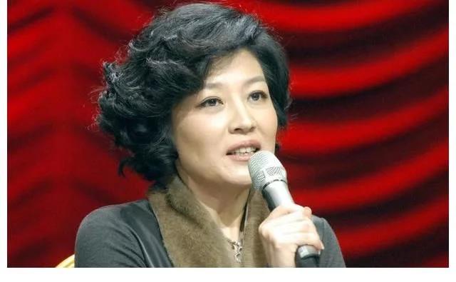 哈文悼念李咏完整版,李咏离开已经两年哈文过得还好吗