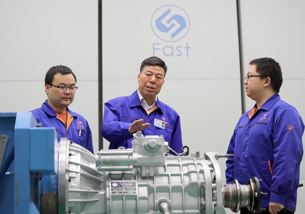 他，22岁研究变速箱，38年不断革新，如今已连续16年销量世界第一