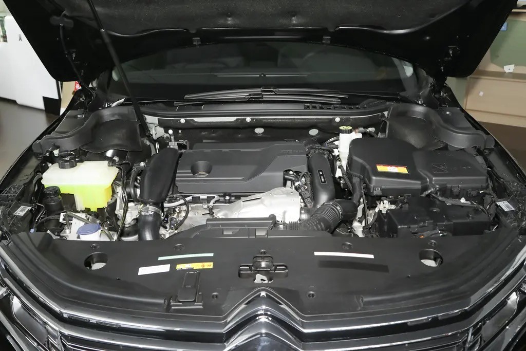 现在新雪铁龙c6可以入手吗,12万的雪铁龙c6测评